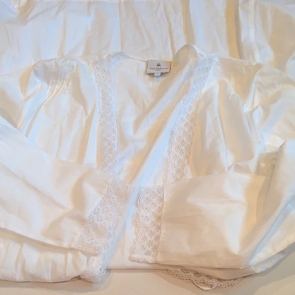Yves Delorme Paris White Bathrobe Pockets Cottage core Prairie - Picture 4 of 14